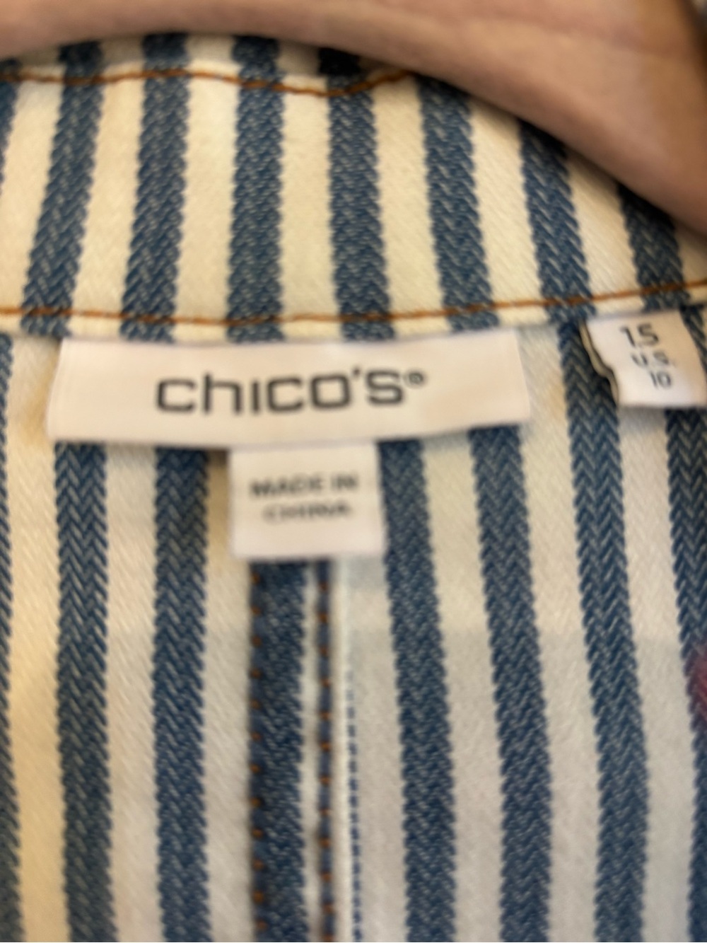 Striped Light Blue Cropped Double-Breasted Blazer - Picture 4 of 8